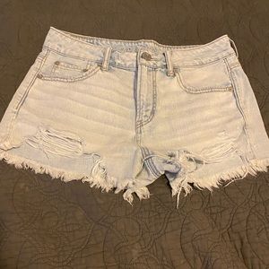 American Eagle Tomgirl Shortie.